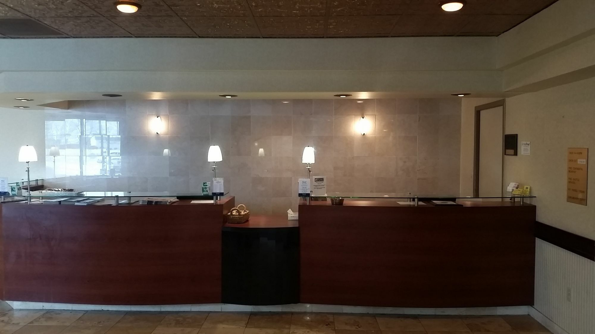 Howard Johnson 大福克斯 外观 照片